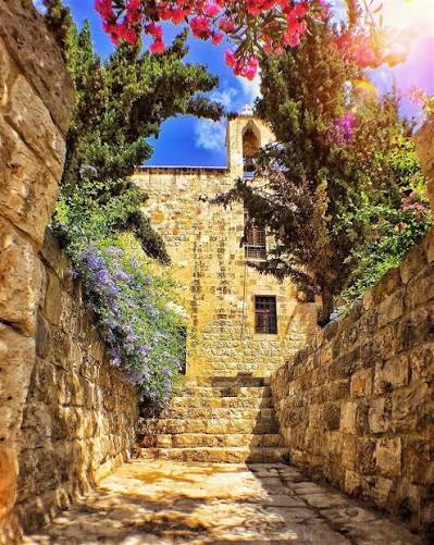 Deir El Qamar